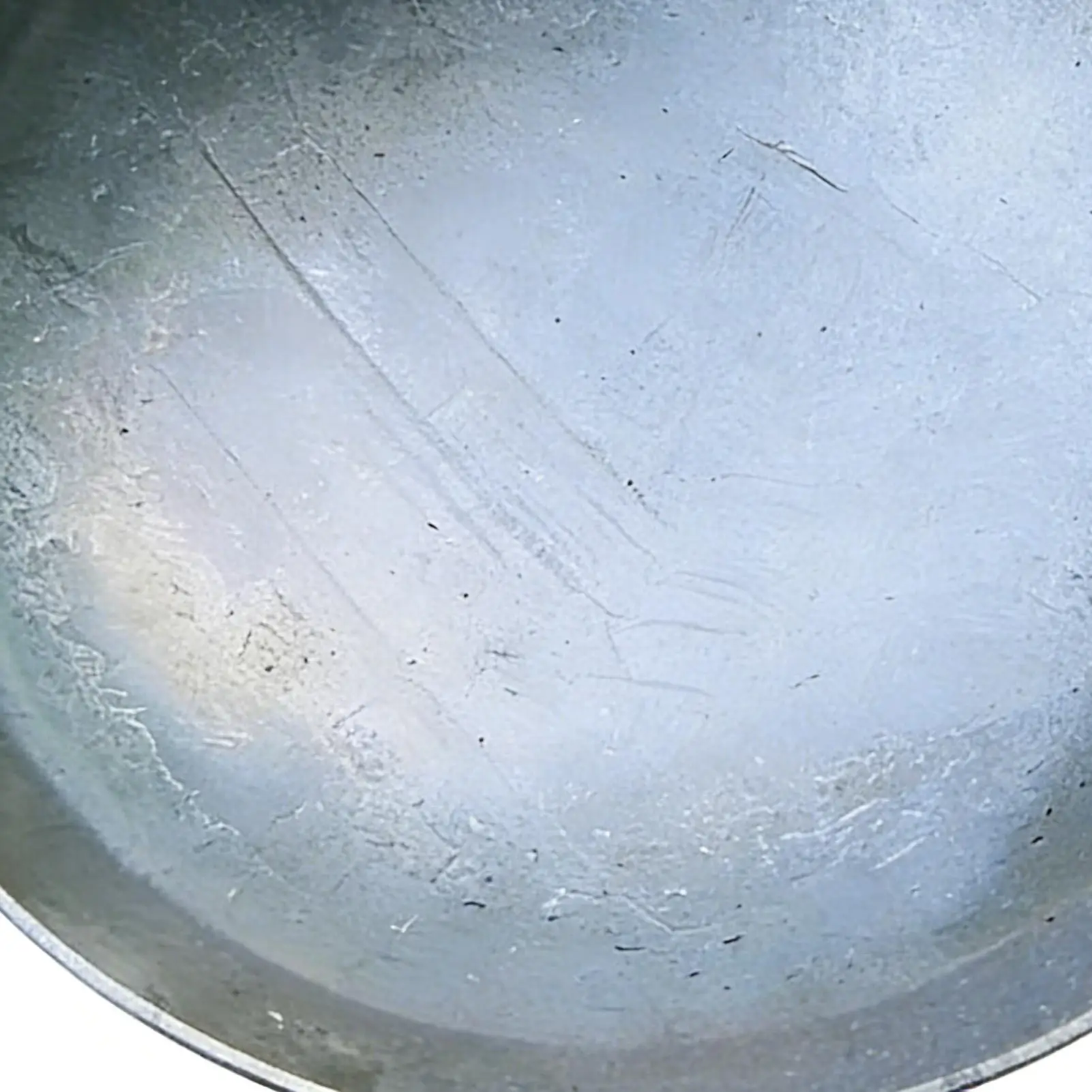 pelle-tamiseur-pour-le-deneigement-du-gravier-ideale-pour-jardin-ferme-construction-amenagement-paysager-grange-poulailler-aire-de-jeux-cour-arriere