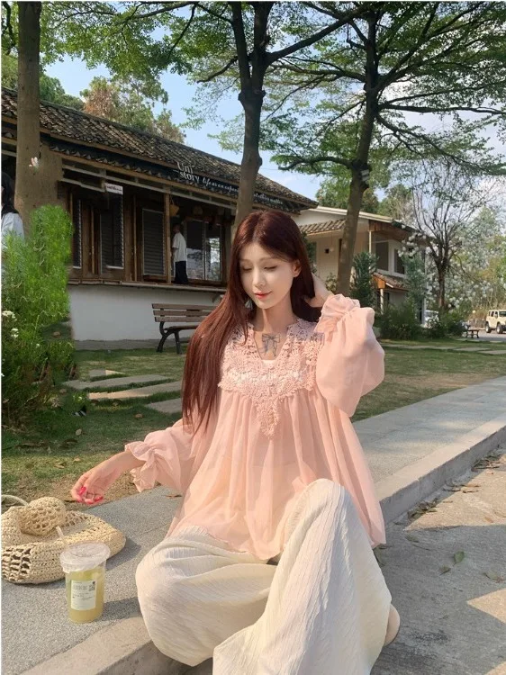 

Early Spring Casual Lace Trim Long Sleeve V Neck Shirt Women's Inner Tank Top Two Piece Set Fashionable Breathable Lightweight