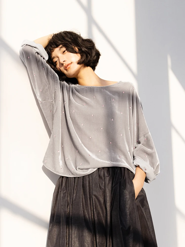 

New Leaf Collection Silk Velvet Embroidered Color Dot Long Sleeve Overhead Spring Summer Top Women's Comfortable Breathable S...