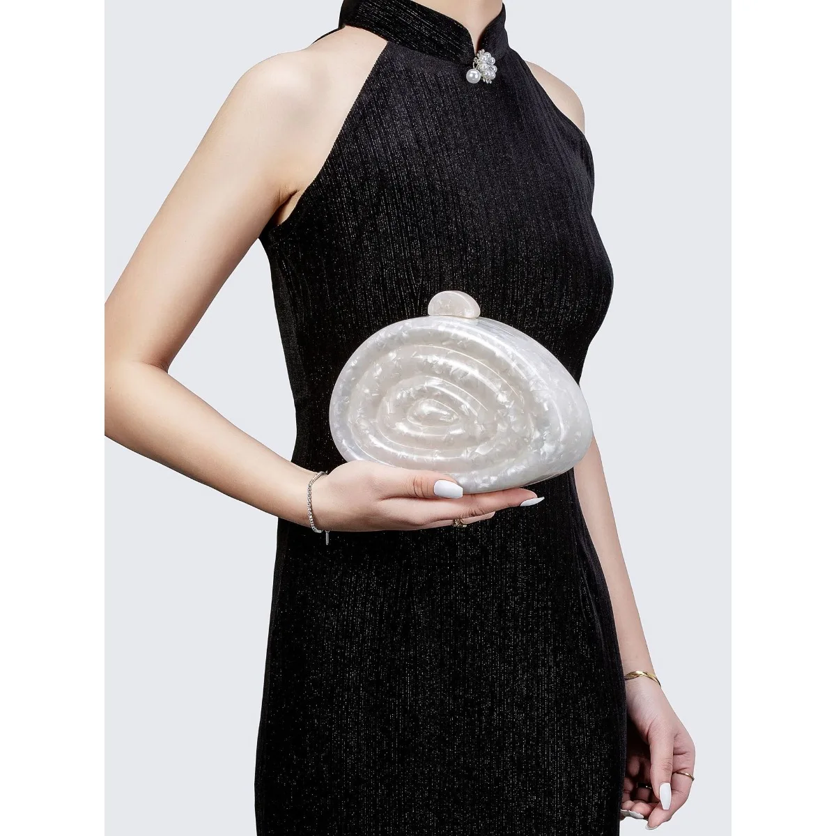 

Fashionable Shell Acrylic Clutch Bag for Women Wedding Party Evening Shoulder Crossbody Purse