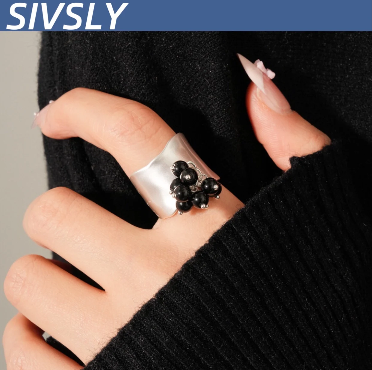 

[Trendy] Irregularly wide surface crease string beads open ring fashion index finger ring luxurious high-end feeling hand