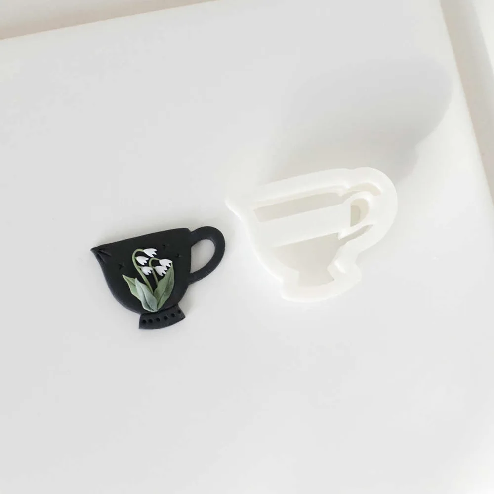 1 Stück Kaffeetasse aus Kunststoff, Tonschneider für die Herstellung von Ohrringen, 3D-Blumenverzierungen, weiches Tonform-Werkzeugset, Präzisionsmesserform – Detail 2