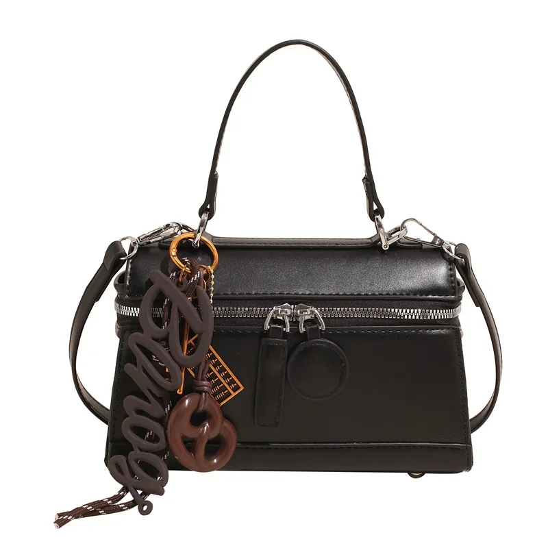 

2025 A/W Big Capacity Work Tote for Professionals, Spacious Laptop Shoulder Bag, Commuter Crossbody Purse for Office