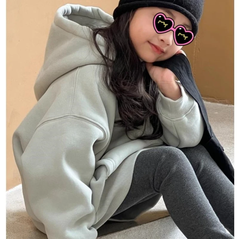 

Новая флисовая толстовка для девочек 2026 года, утепленная кофта для подростков на осень-зиму, свободная детская куртка и стильная одежда для холодной погоды