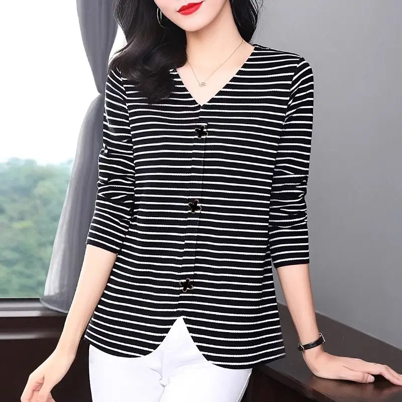 Harajuku Slit Hem Plus Size Striped Top Women Clothes Spring Autumn Long Sleeve Solid Simplicity Elegant T Shirts Fashion Casual