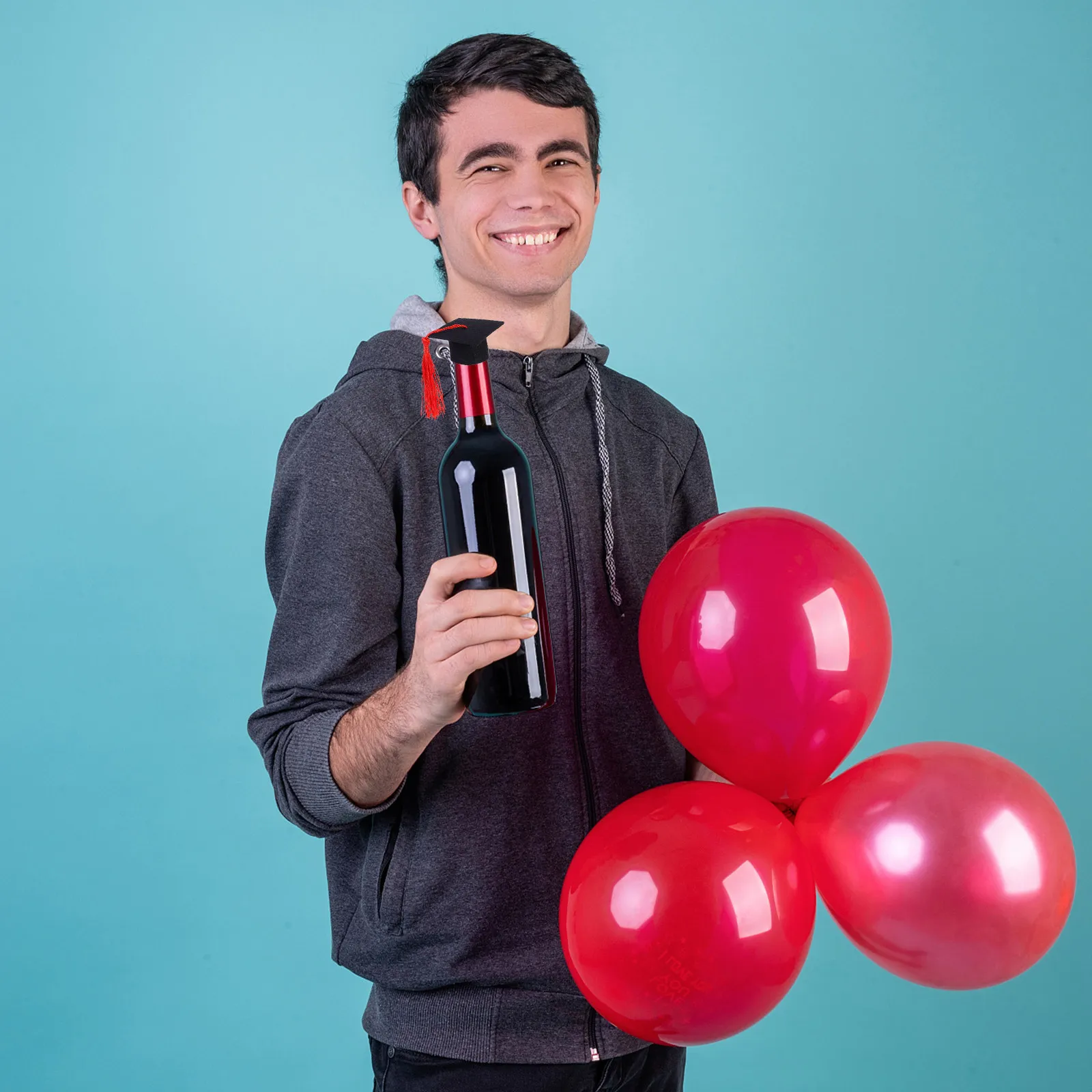 

1Set Graduation Bottle Topper Doctoral Cap Style Wine Bottle Cover Adorable Tassel Decor Festive Party Ornament Ideal Grad Gift