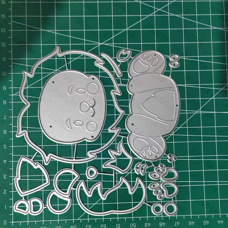 A Crowned Lion Metal Cutting Die Metal Cutting Die for DIY Scrapbooking Crafts Handmade Christmas Gift Card