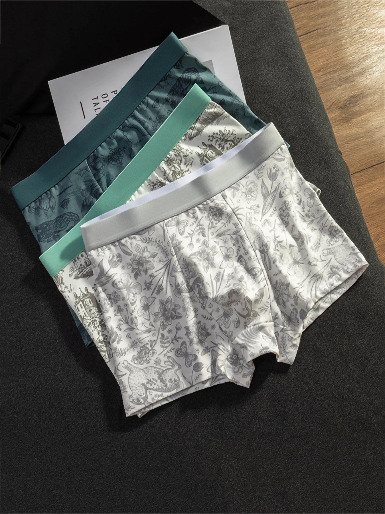 Men's 3 Pack Cotton Underwear, Elegant Retro Botanical Rabbit Print Boxer Briefs, Wide Color-Matched Elastic Waistband