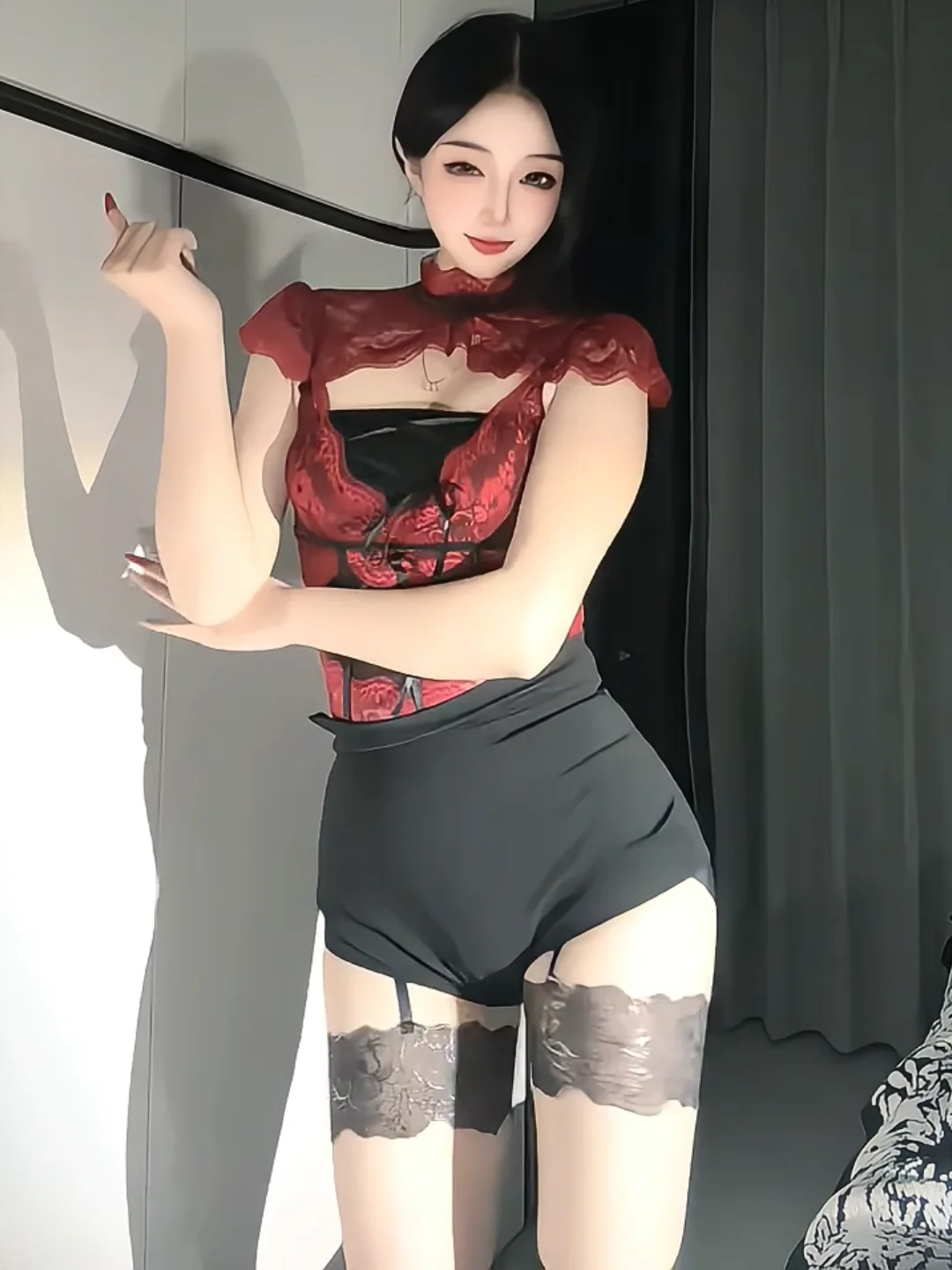 Sexy Red Lace Splice Bandeau Onesie with Shorts Two-Piece Set for Young Women Low Waist High Impact  Color Summer Outfit