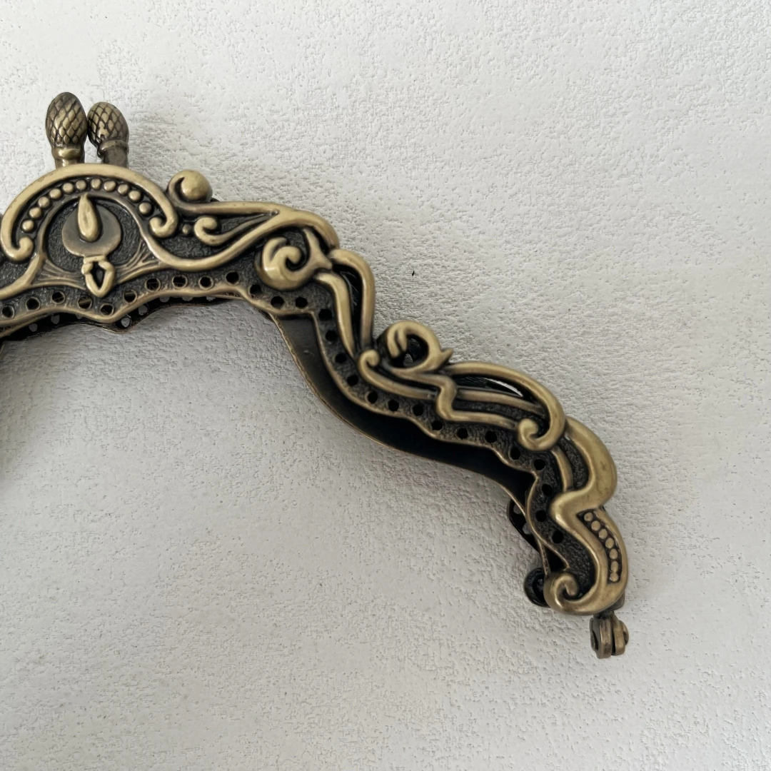 1 Piece 5 Inch 12.5 Cm Vintage Fancy Zinc Alloy Emboss Screws On Coin Bag Purse Pouch Frame Hardware Supply Antique Brass Frame