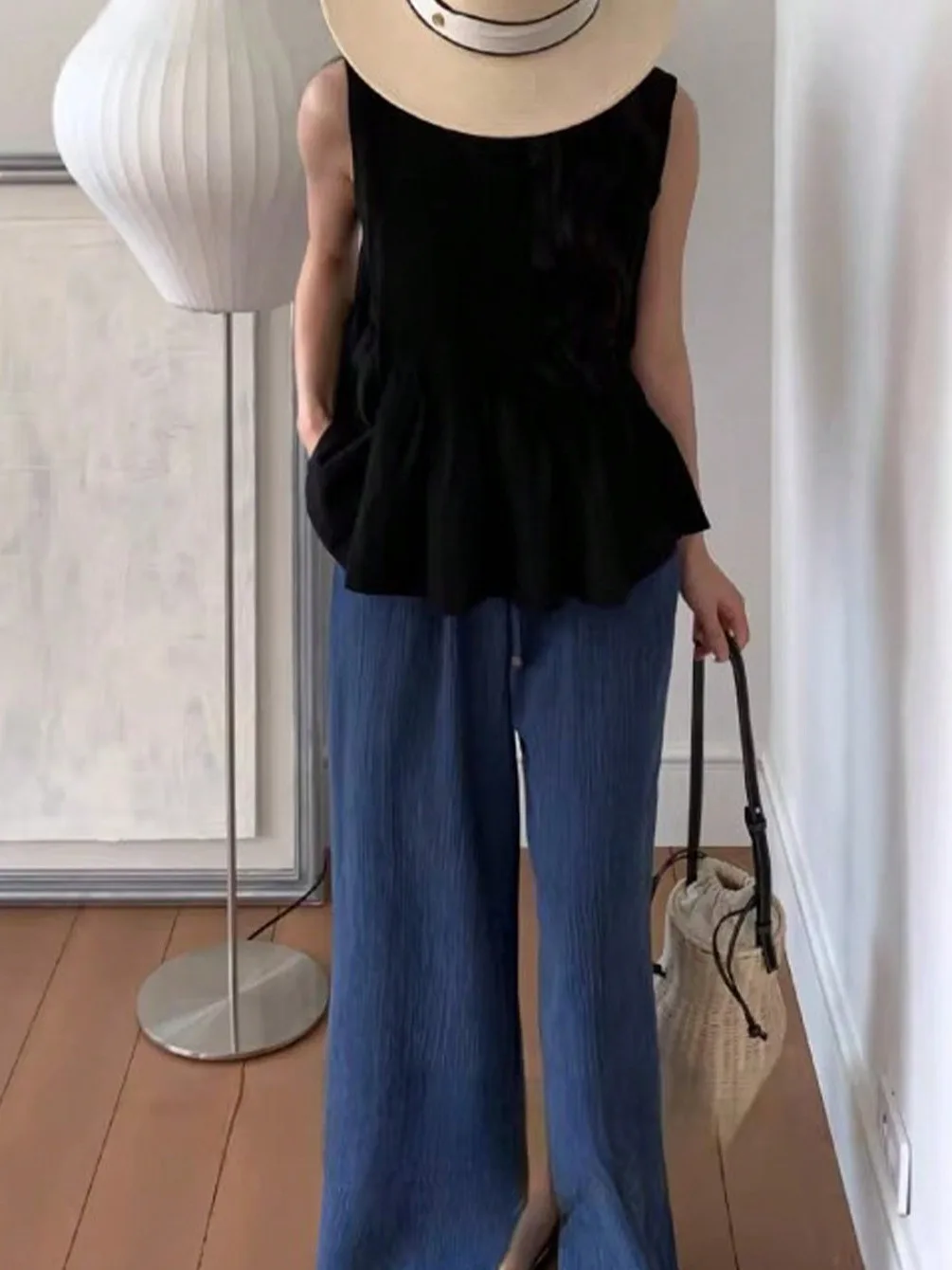 

Летний новый дизайн, милый однотонный плиссированный кукольный жилет Svel, топ, женский свободный крой, повседневный корейский Sle, обычная длина