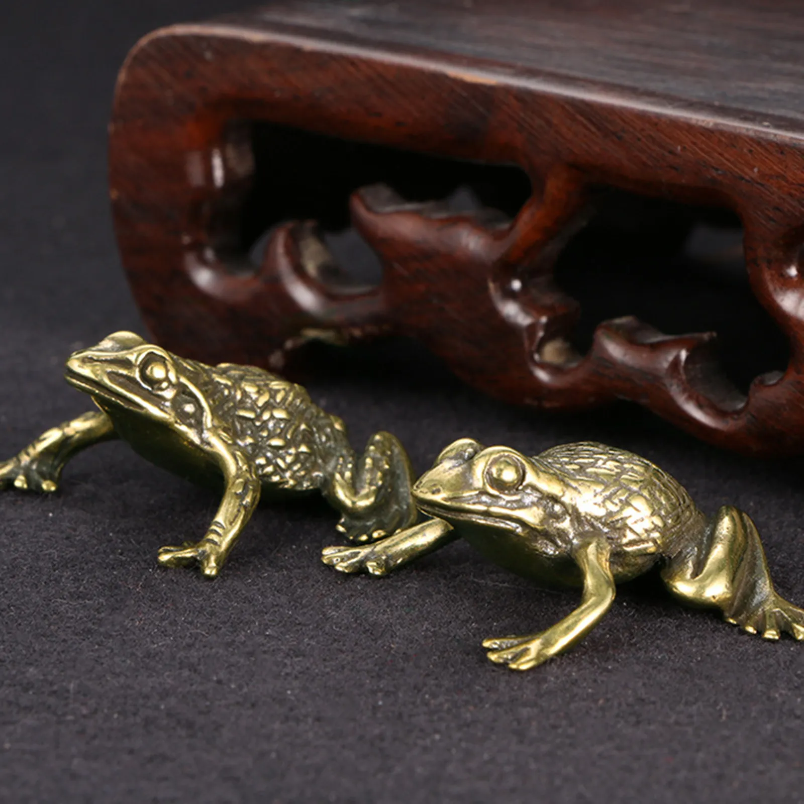 2Pcs Brass Toad Tea Pet Desktop Decoration Chinese Toad Ornament Fengshui Wealth Sculpture Table Decor Home Office Art