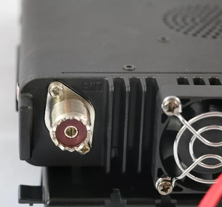 2025 hot sale TYT TH-9800 Plus 29/50/144/430 MHZ QUAD BAND TRANSCEIVER Mobile Car Radio