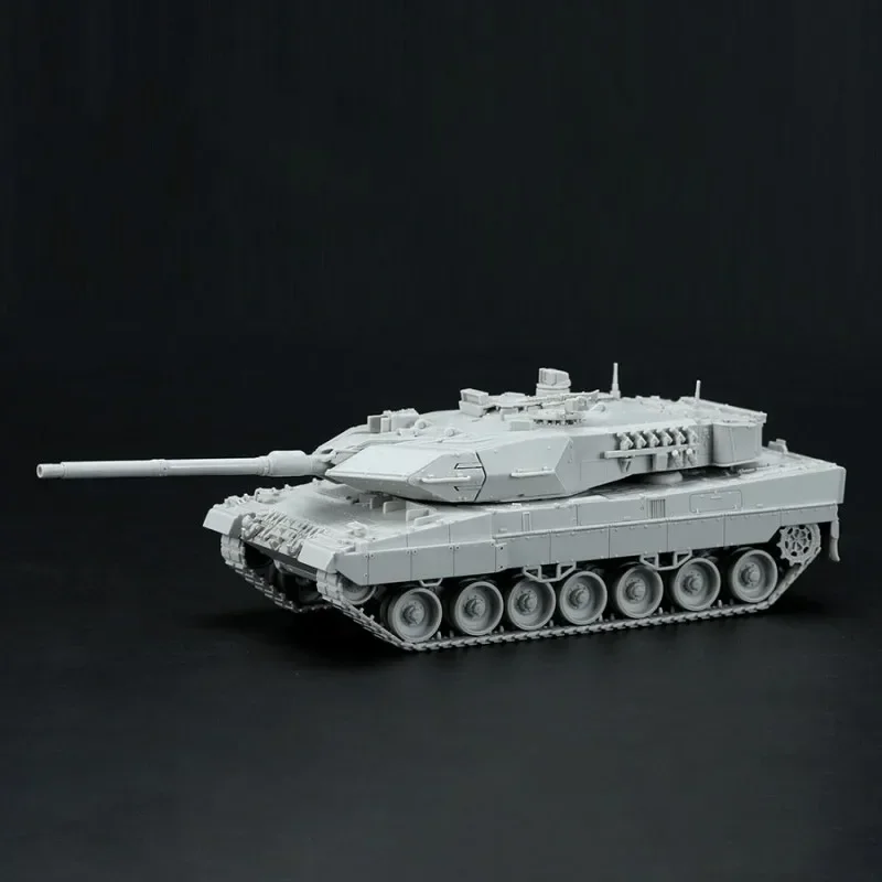 MENG 72002 Plastic Model Kit1/72 Scale Model Building Modern German Leopard 2A7 Main Battle Tank For Military  Model Hobby DIY