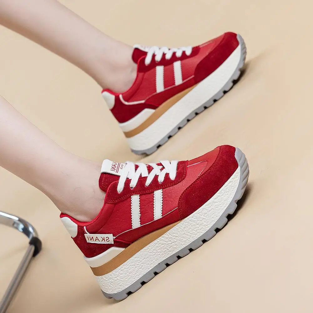

Casual Leather Dad Shoes Thick Bottom Platform Lace-Up Style Student Footwear Comfortable Flat Heel Fashionable Color Block D...