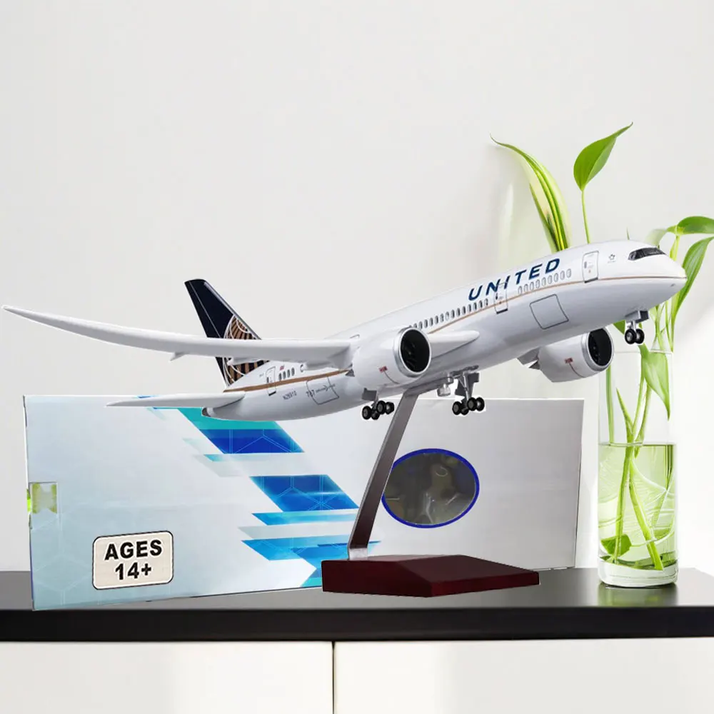 

1:130 Scale Large 43CM Model Airplane United Airlines B787 Plane Models Diecast Airplanes with LED Light for Collection or Gift