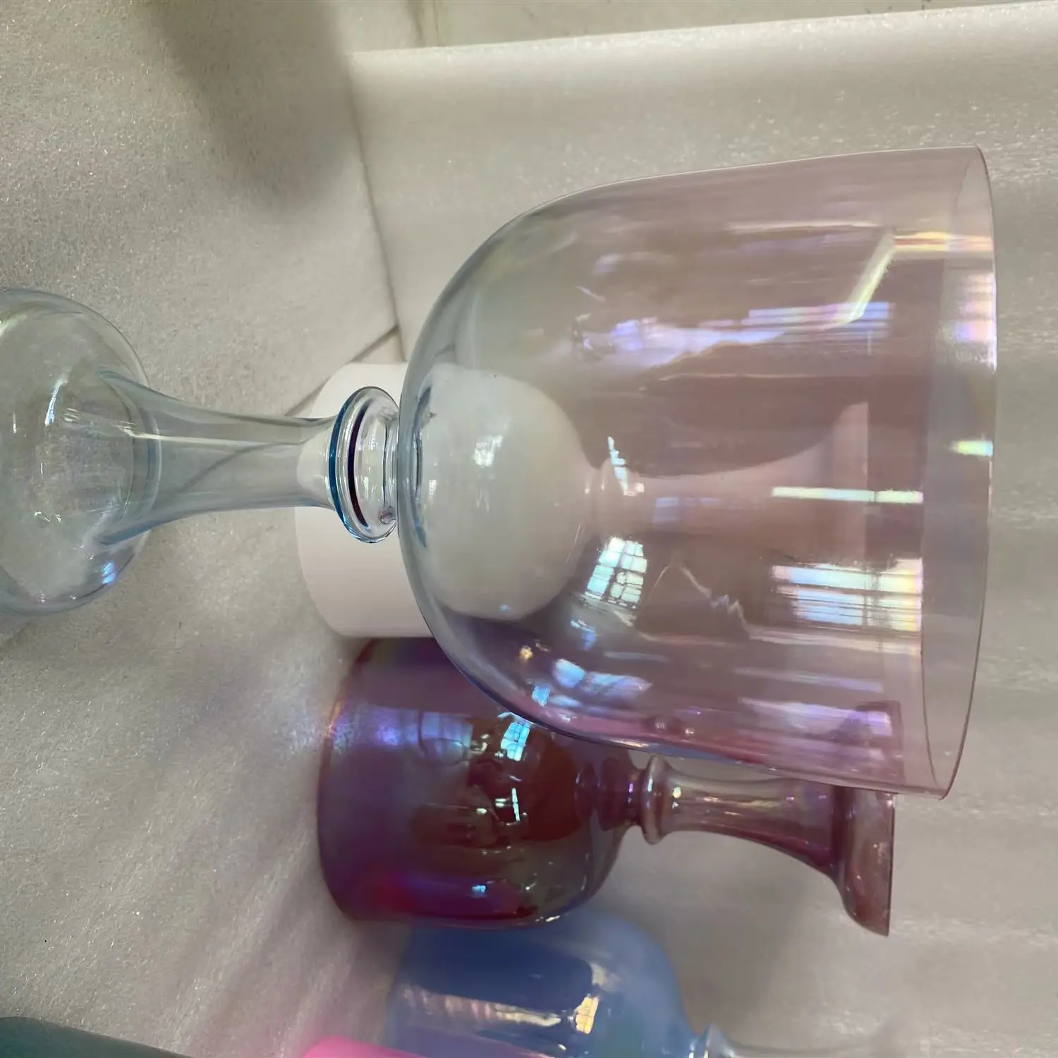 

Хрустальный поющий кубок с магическим градиентом цвета, идеально точная настройка на 4-й октаве, 432 Гц, нота «Ре» (D), для сакральной чакры или «Ре» (D) # Заметка: Чакра надпочечников