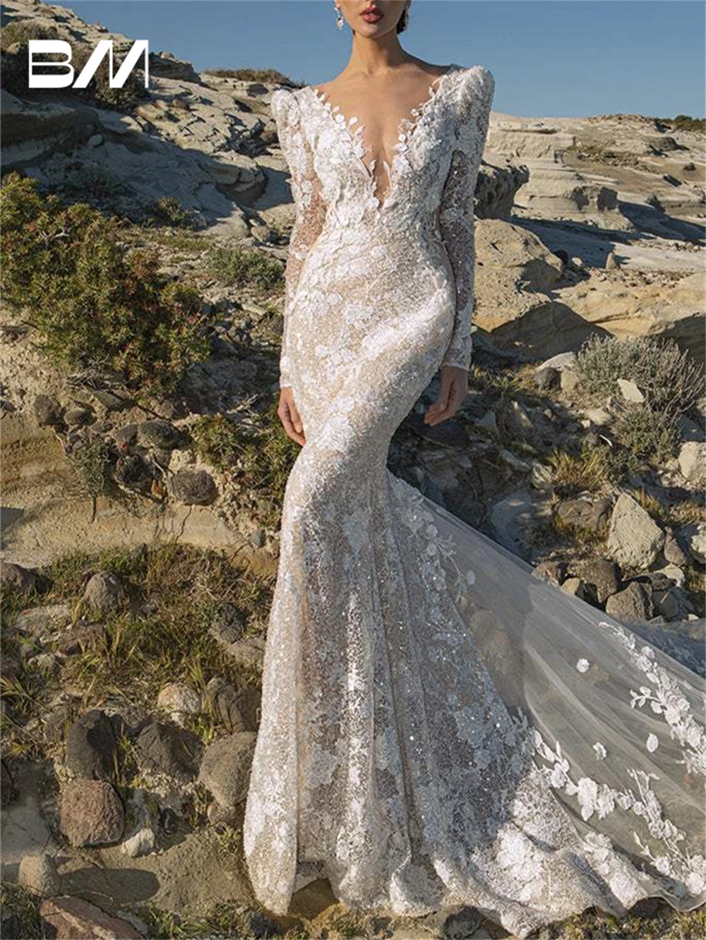 

Floral Embroidery Mermaid Wedding Dress Long Sleeve V Neck Beach Bridal Gown Custom Made Luxury Women Bride Dresses