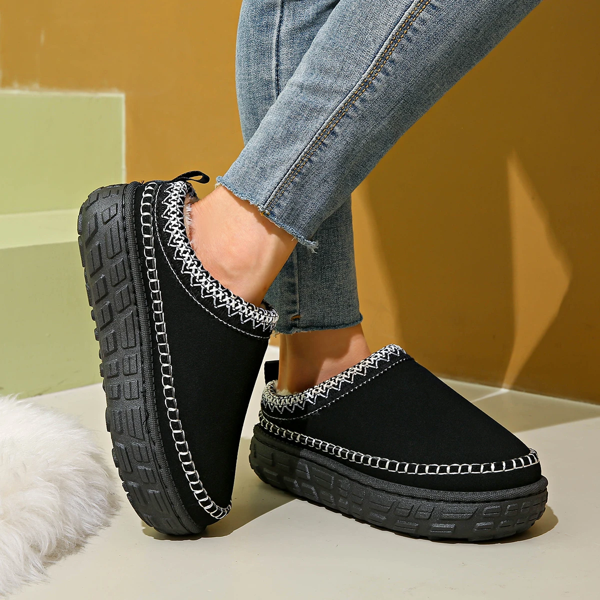 

Snow Boots for Women 2025 Winter New Warm Thick Soles Without Heel-covered Hair Half Slipper Cotton Shoes for Women