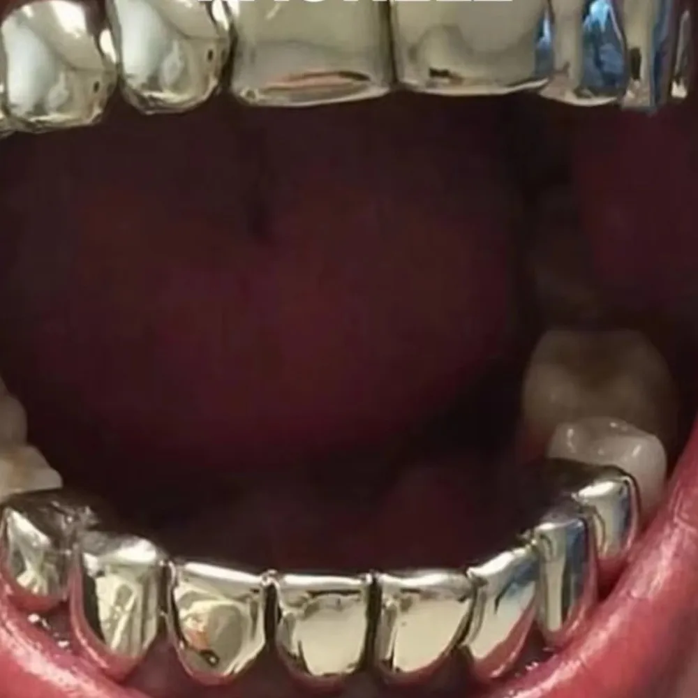 Glossy Finish Teeth Grillz Top Bottom Set Anti Slip Eco-friendly Copper Teeth Grillz Caps Silver Shiny Teeth Jewelry Halloween