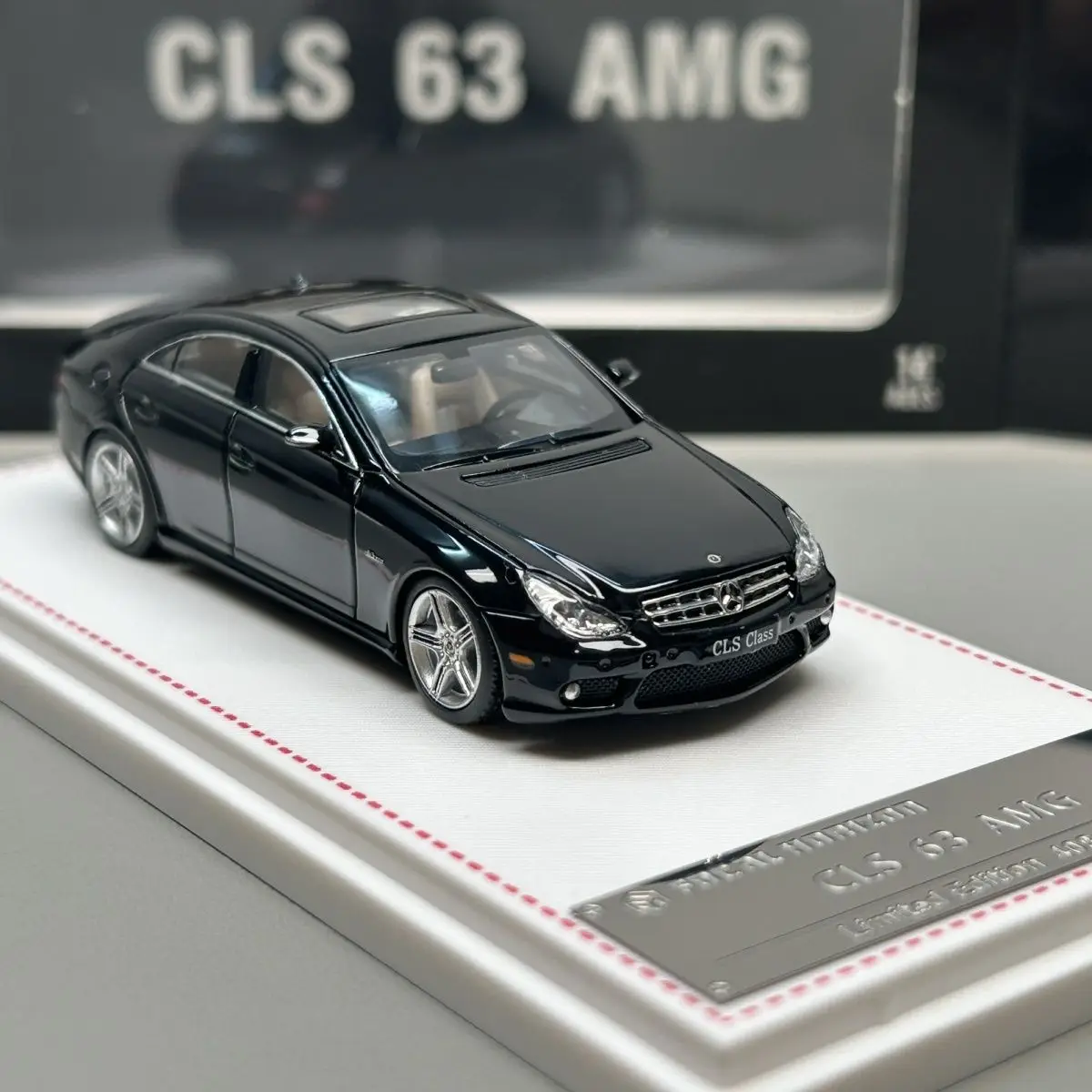 

FH 1:64 CLS63 Mk1 C219 легкосплавный автомобиль, литье под давлением и игрушечный транспорт, модель автомобиля, миниатюрная масштабная модель автомобиля, игрушки для детей