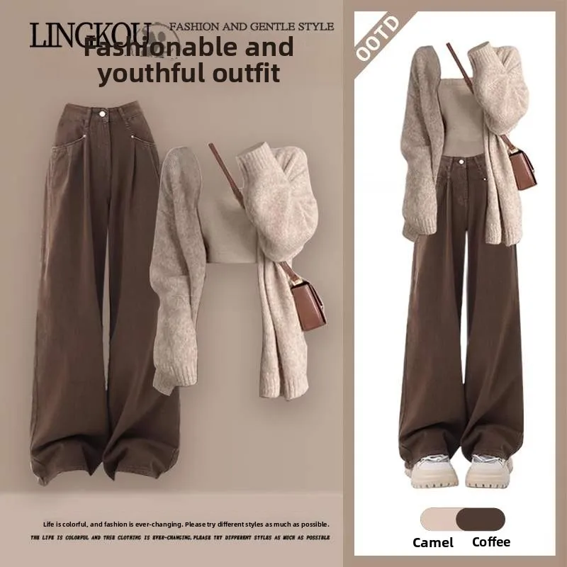 Conjunto de três peças plus size para outono em jeans: cardigan aberto de malha emaecedor, alça interna e calça de cintura ...