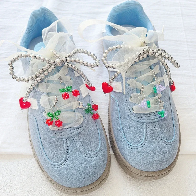 1 PCS New Cherry Grape Bead Shoe Lace Charms Red Love Silver Pearl Bow Shoe Charm with Strawberry Buckle for Sneaker Decorations
