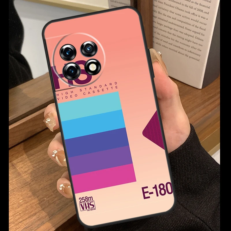 حافظة شريط VHS ريترو لهاتف OnePlus 12R 13R 10R 10T 8T 13s 13 12 11 10 Nord CE 5 2 3 4 Lite N10 N20 N30 Funda