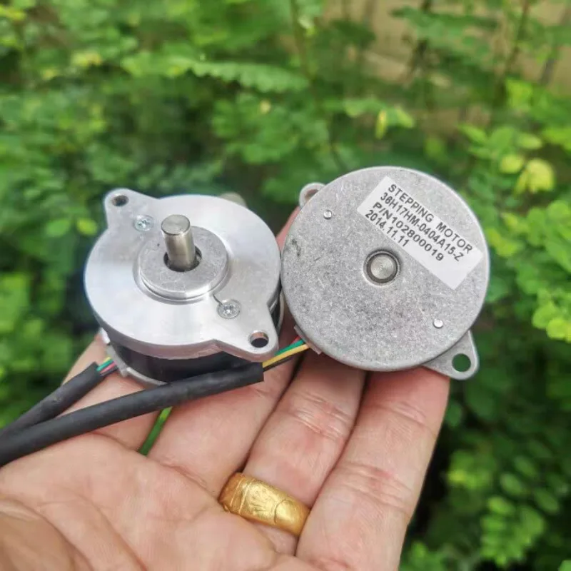 36 stepper motor 0.9 degree micro motor 17HM-0404A 15-Z-L two-phase four-wire closed-circuit gimbal