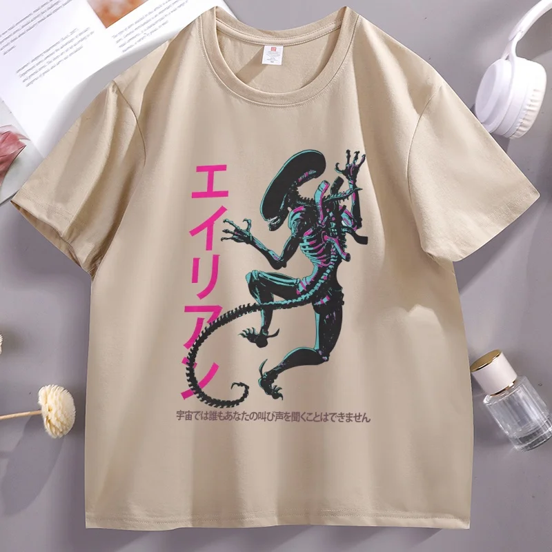 

Vintage Alien T-Shirt Japanese Style Xenomorph Graphic Tee Men Woemn Cotton Short Sleeve Tshirt Round Neck Loose Basic Tee