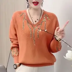 Solid Color Rhinestone V-neck Knitted Sweater for Women's Winter New Style, Showing a Slim and Stylish Style