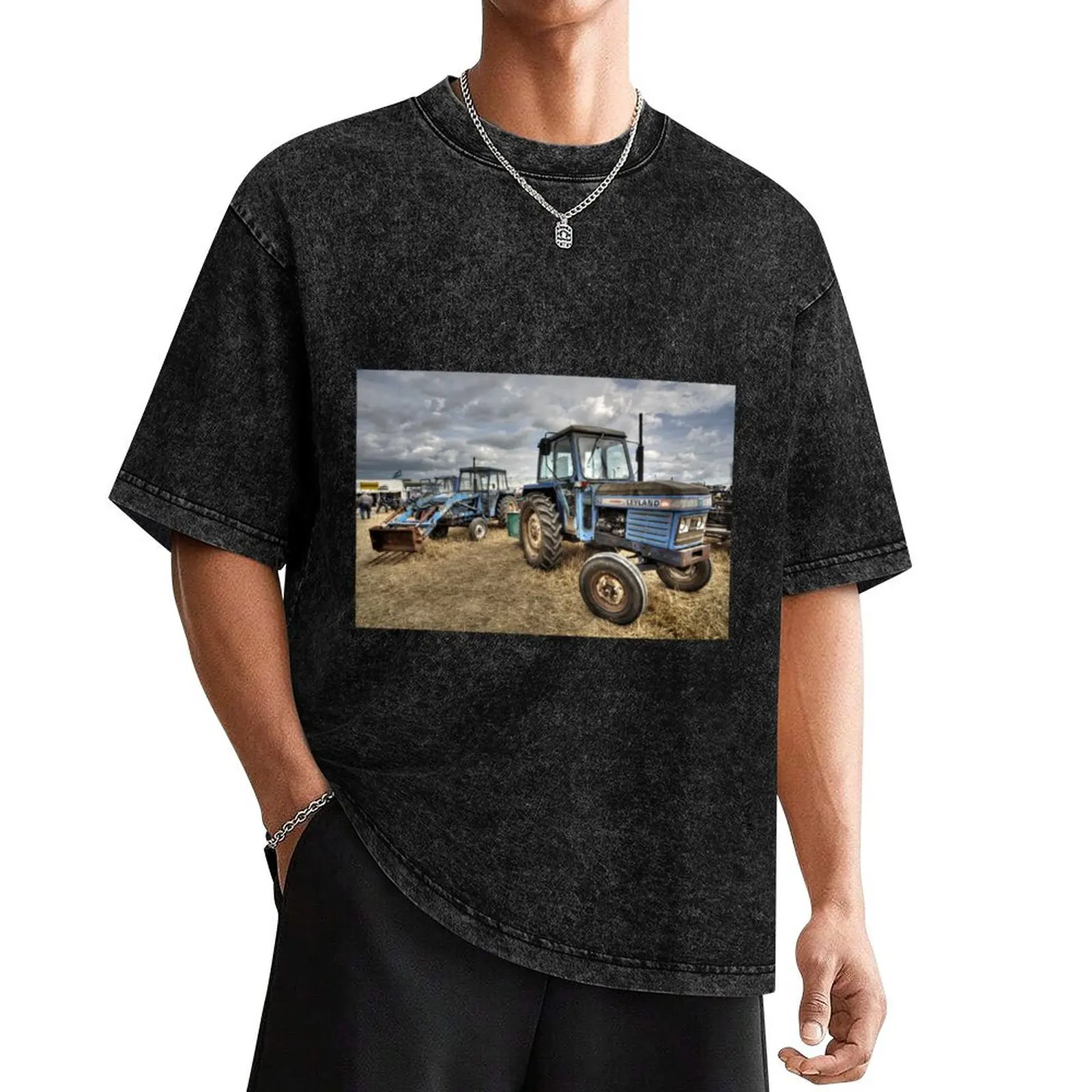 

Leyland Tractors T-Shirt boys animal print anime summer clothes anime clothes t shirt men 100℅ cotton