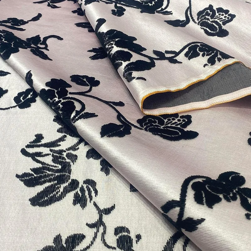 

High-end luxury cheongsam and evening dress fabric with embossed semi-full silk traditional Chinese velvet