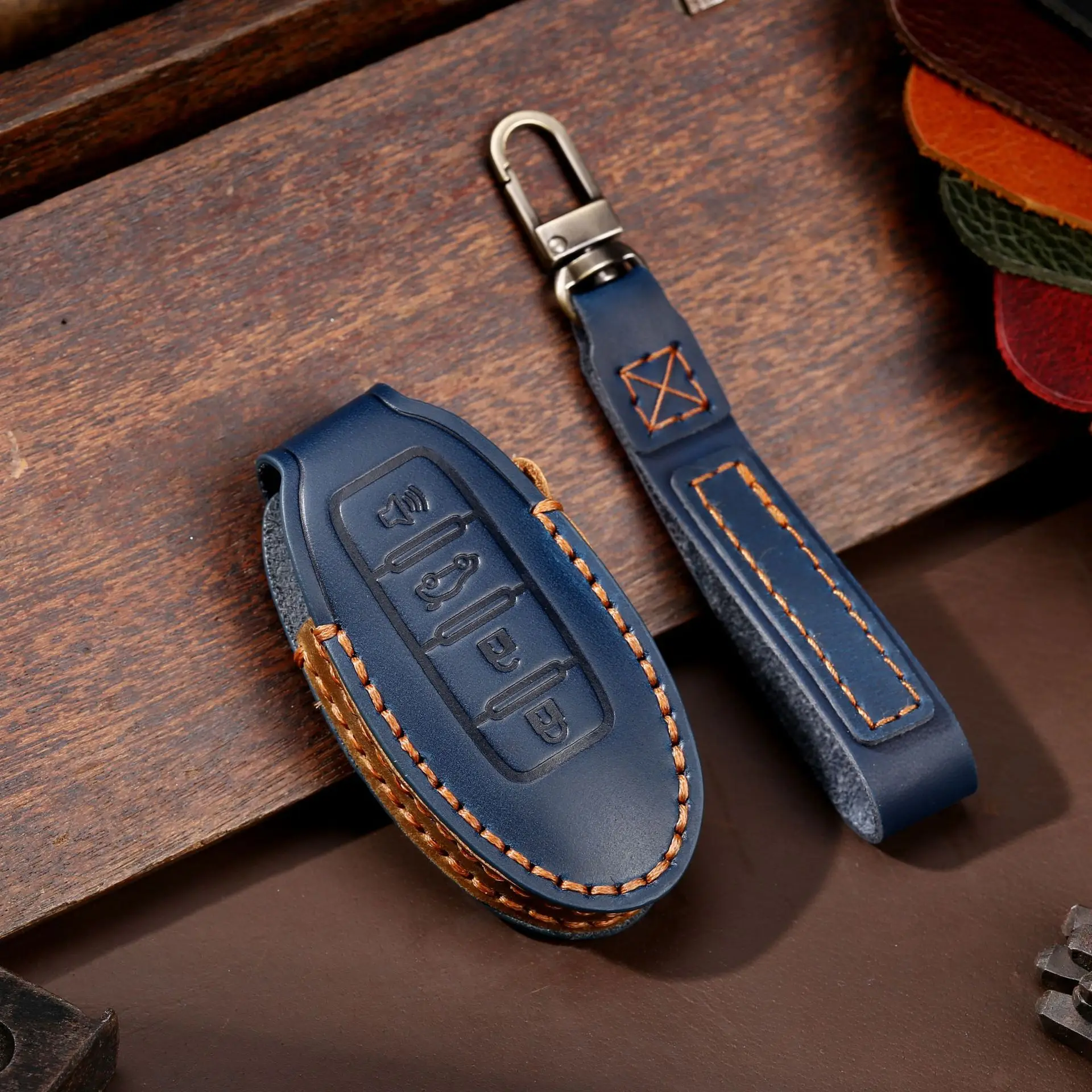 1pc Leather Car Key Case Cover Fob Protector Keyring for Nissan Patrol Y62 Accessories 2021 5 Button Keychain Holder Shell