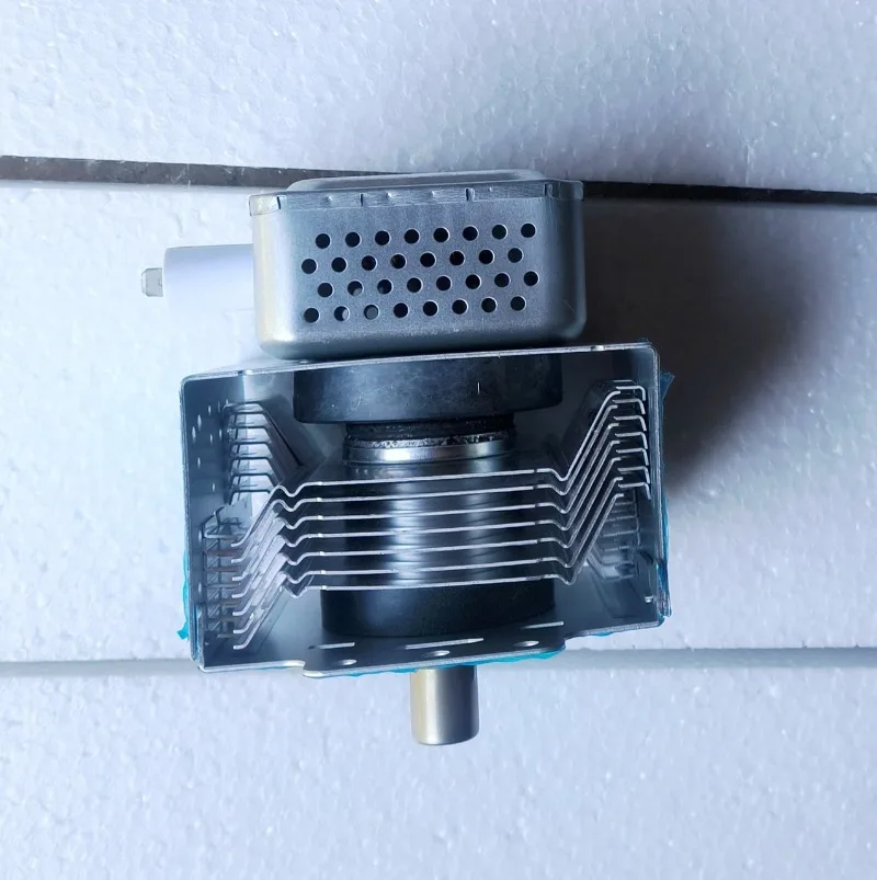 Microwave frequency conversion magnetron M24FB-710AB microwave head left and right installation magnetron accessories magnet