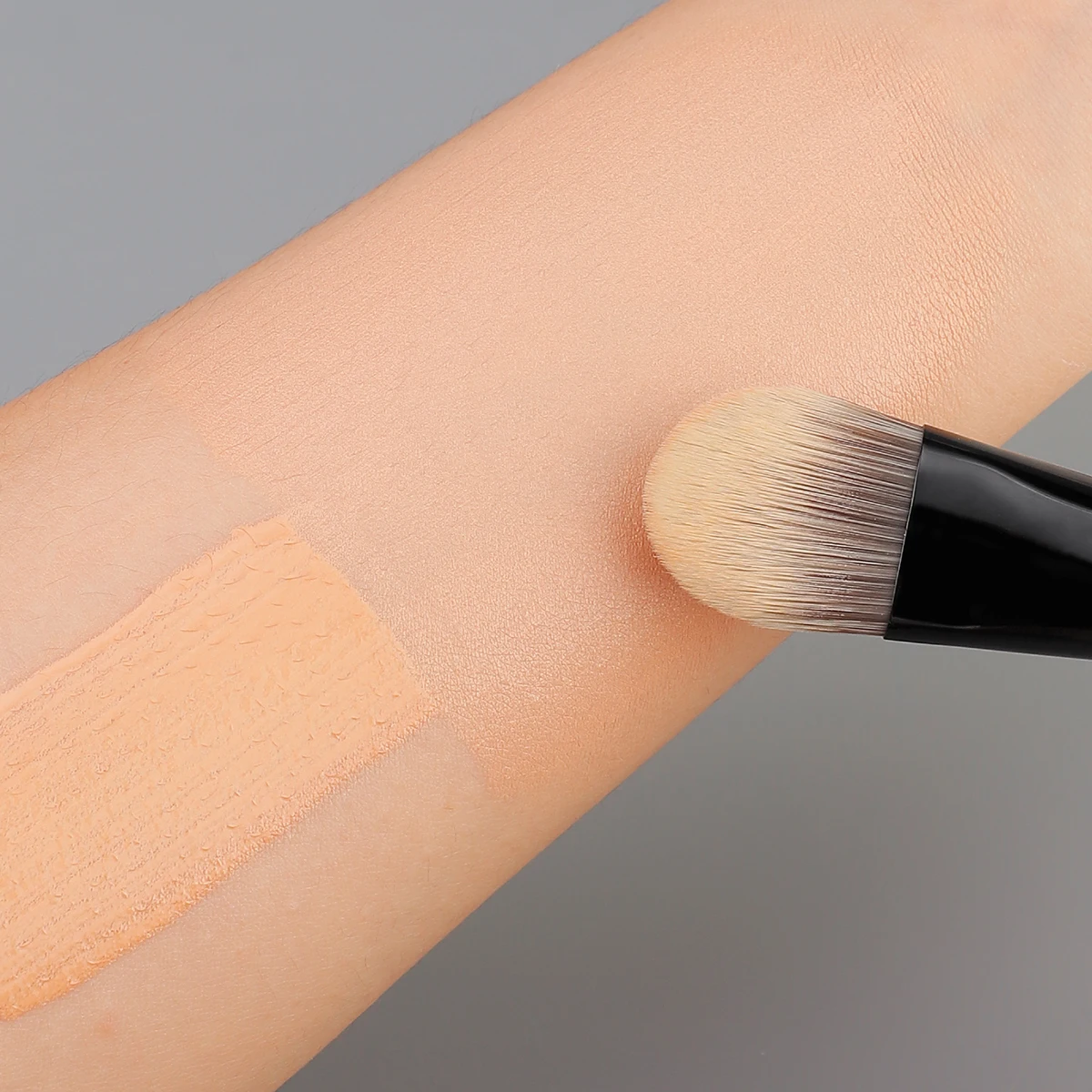 プロフェッショナルファンデーションブラシ 47 ブルームヘッドリキッドファンデーションシャドウコンシーラーブラシ女性フェイスベースメイクアップ美容ツール