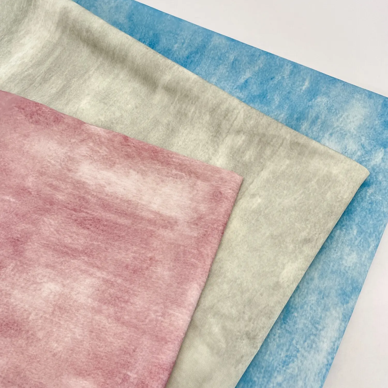 Tela Degradada Tie Dye Rosa, Gris y Azul para Vestidos, Camisas, Pantalones, Cortinas, Ropa de Cama, para Coser y Confeccionar Prendas de Vestir