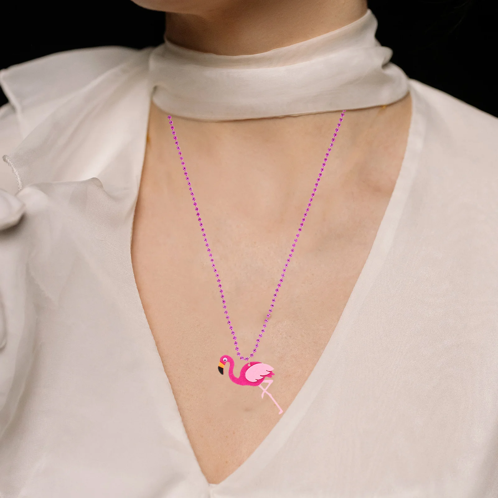 

8Pcs Hawaiian Beads Necklaces Lightweight Tropical Beach Party Pendants Summer Luau Neck Accessories Beads Necklace