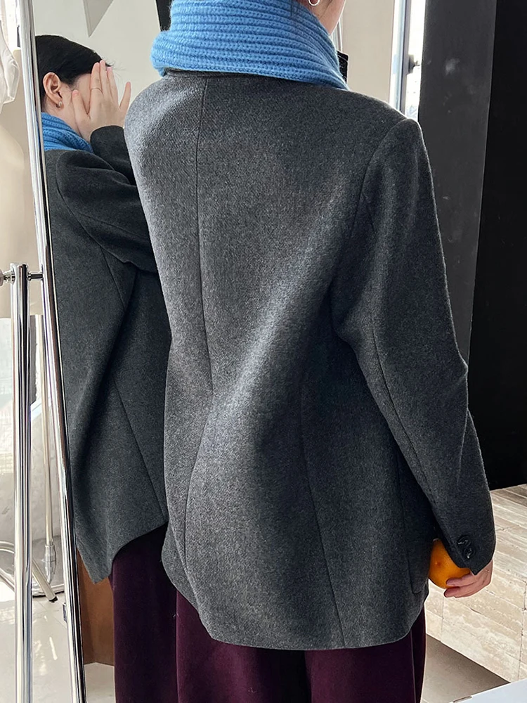 [EAM] Gray Pocket Big Size Elegant Woolen Coat New Lapel Long Sleeve Women Jacket Fashion Tide Autumn Winter 2024 1DH7800