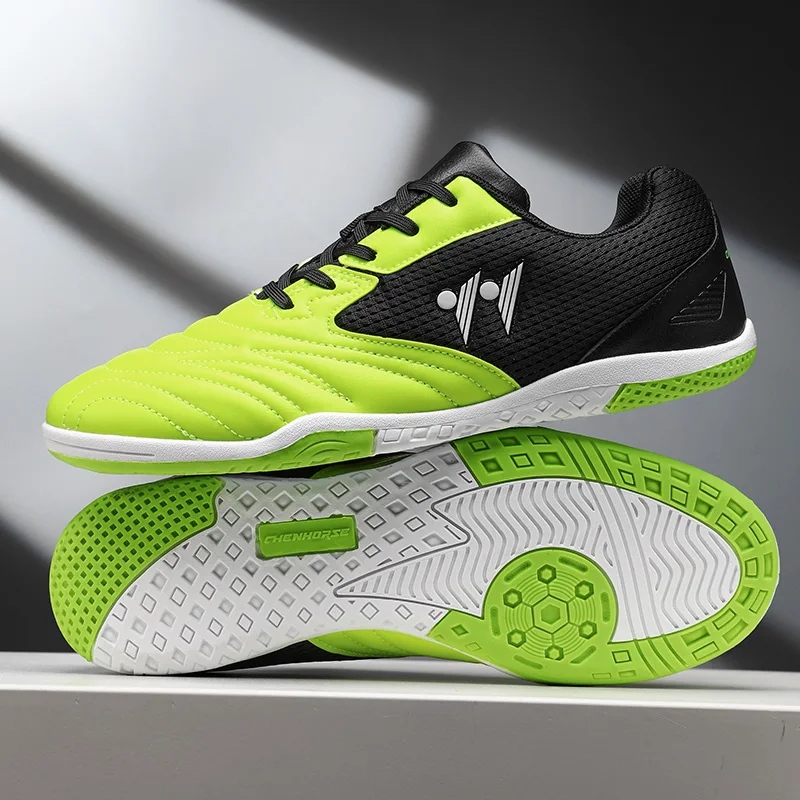 

New Men Soccer Shoes Indoor High-top Non-Slip High-quality Match Futsal Sneakers Football Boots Grass Hot-selling Outdoor 37-45