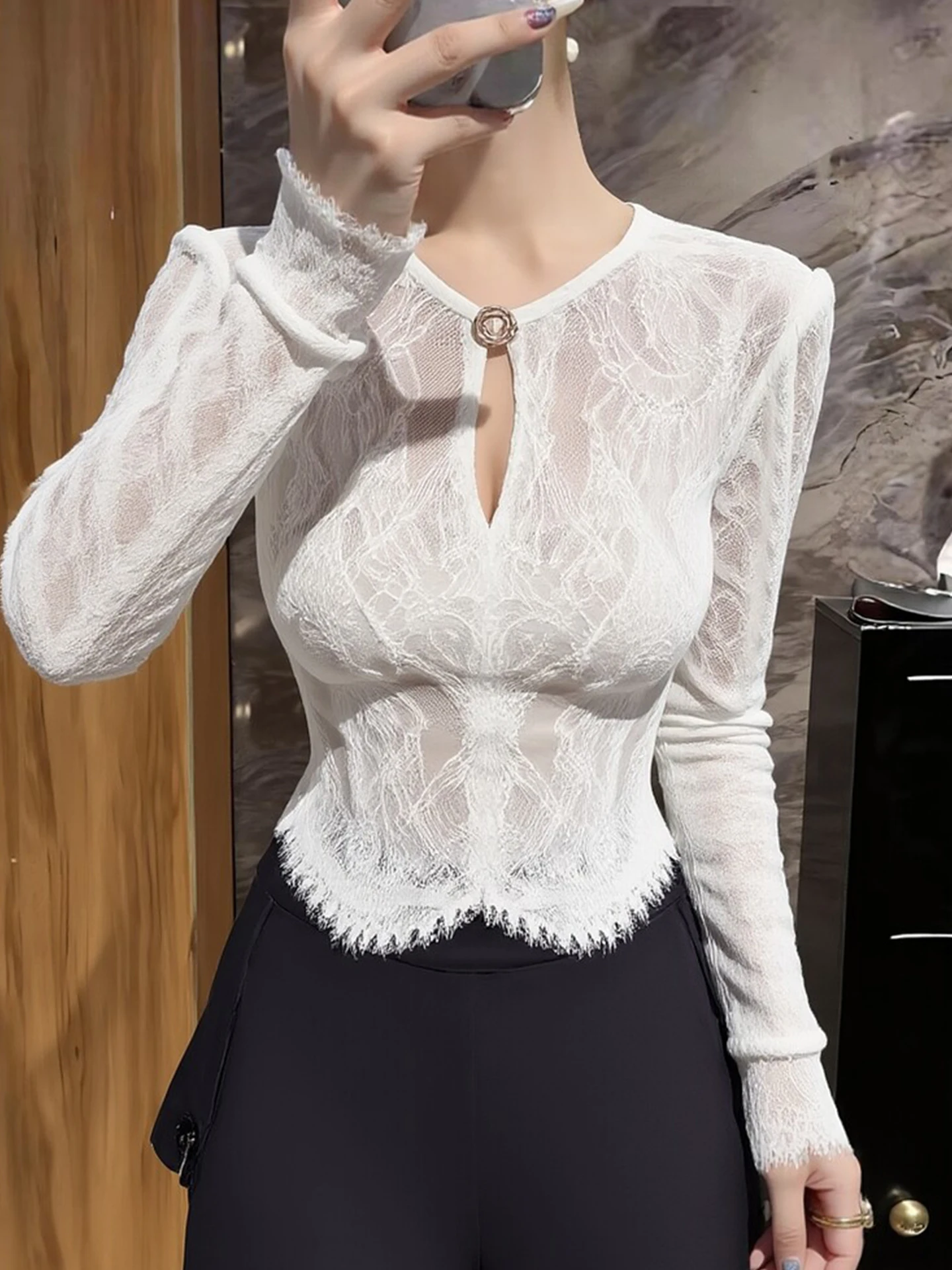 

Ele Lace Base irt Slim Fit Long Sve Versatile Faionable Korean Sle Silk Women's Top for Spring New Arrival