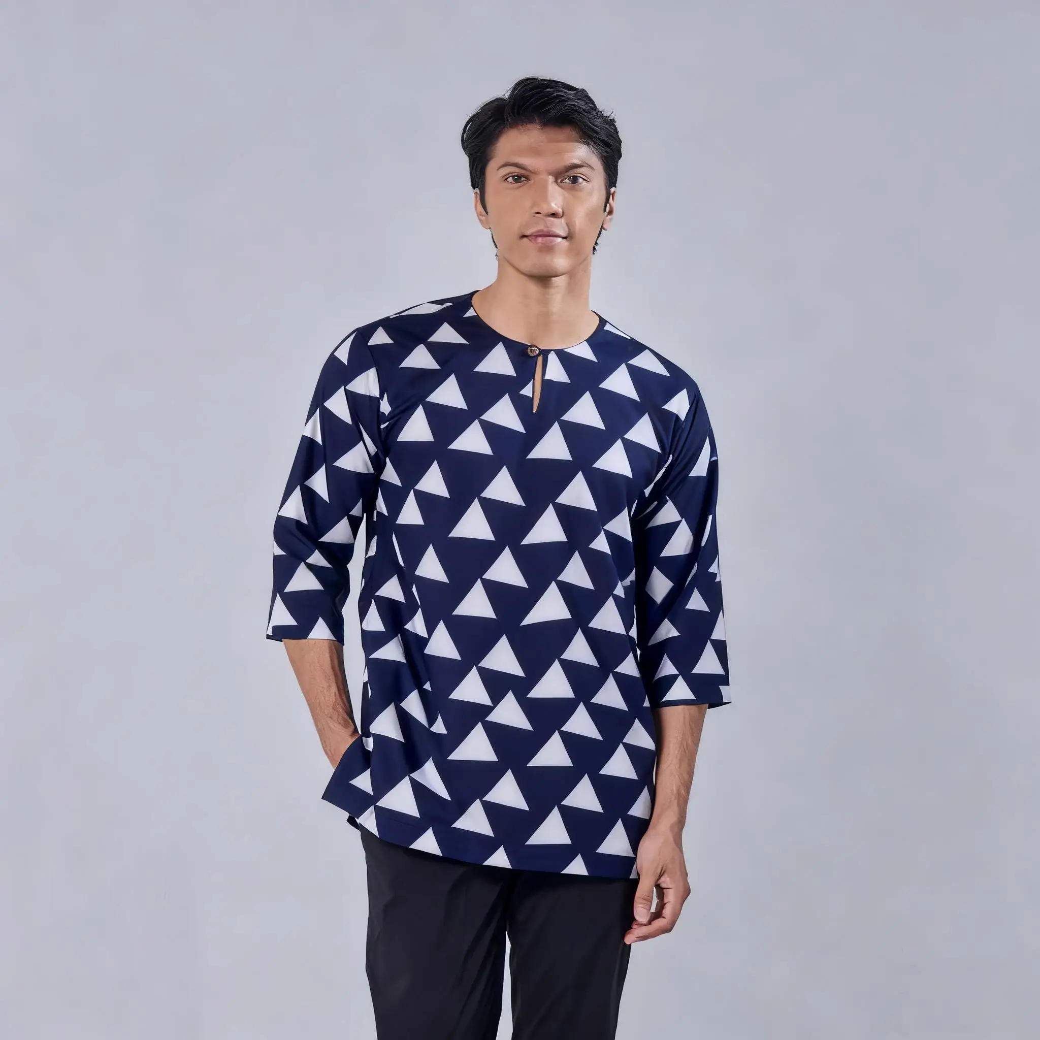 نسخة الشرق الأوسط نمط الشرق الأوسط شخصية مسلمة برونزية قصيرة الأكمام تي شيرت قمصان قميص مسلم #1