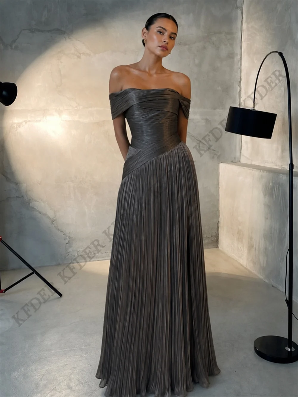 Modern Evening Dress Customized Strapless Pleated Chiffon A Line Floor Length Evening Gowns One Shoulder Long Formal Party Dress