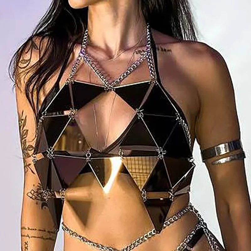 Set di gonne superiori con catena per il petto da spiaggia fatta a mano in stile punk da donna, set di vestiti da festival