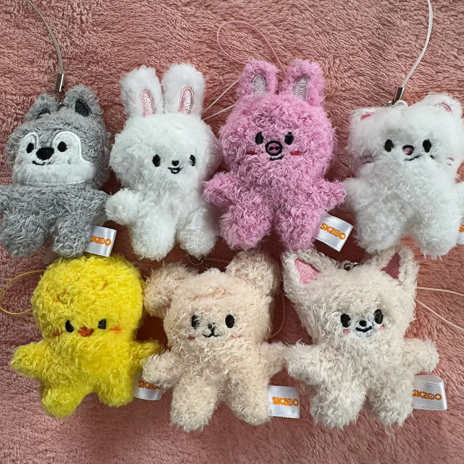 

SKZOO Seoul FM Еженедельный же плюшевый брелок с подвеской, украшение StrayKidsh Fangcananzhi, мини-плюшевая игрушка, пара, праздничный подарок