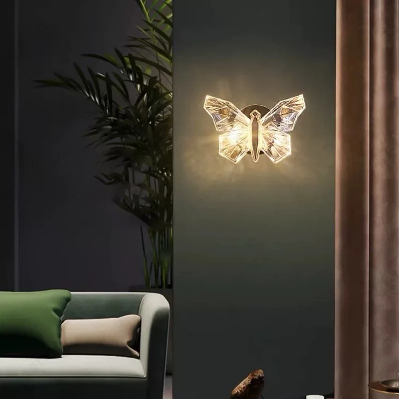 الأوروبية الحديثة الحد الأدنى LED فراشة الجدار مصباح غرفة المعيشة الممر الدرج غرفة نوم السرير مصابيح الإضاءة الزخرفية