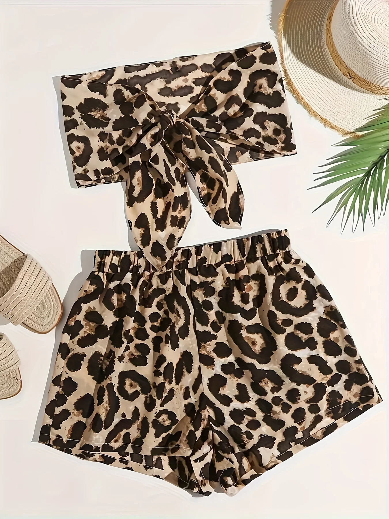 1 Set Leopardenmuster Sommer Sexy Damen-Set, Modisches Sexy Trägerloses Top und Bequeme Shorts, Angenehmer Stoff. – Detail 2