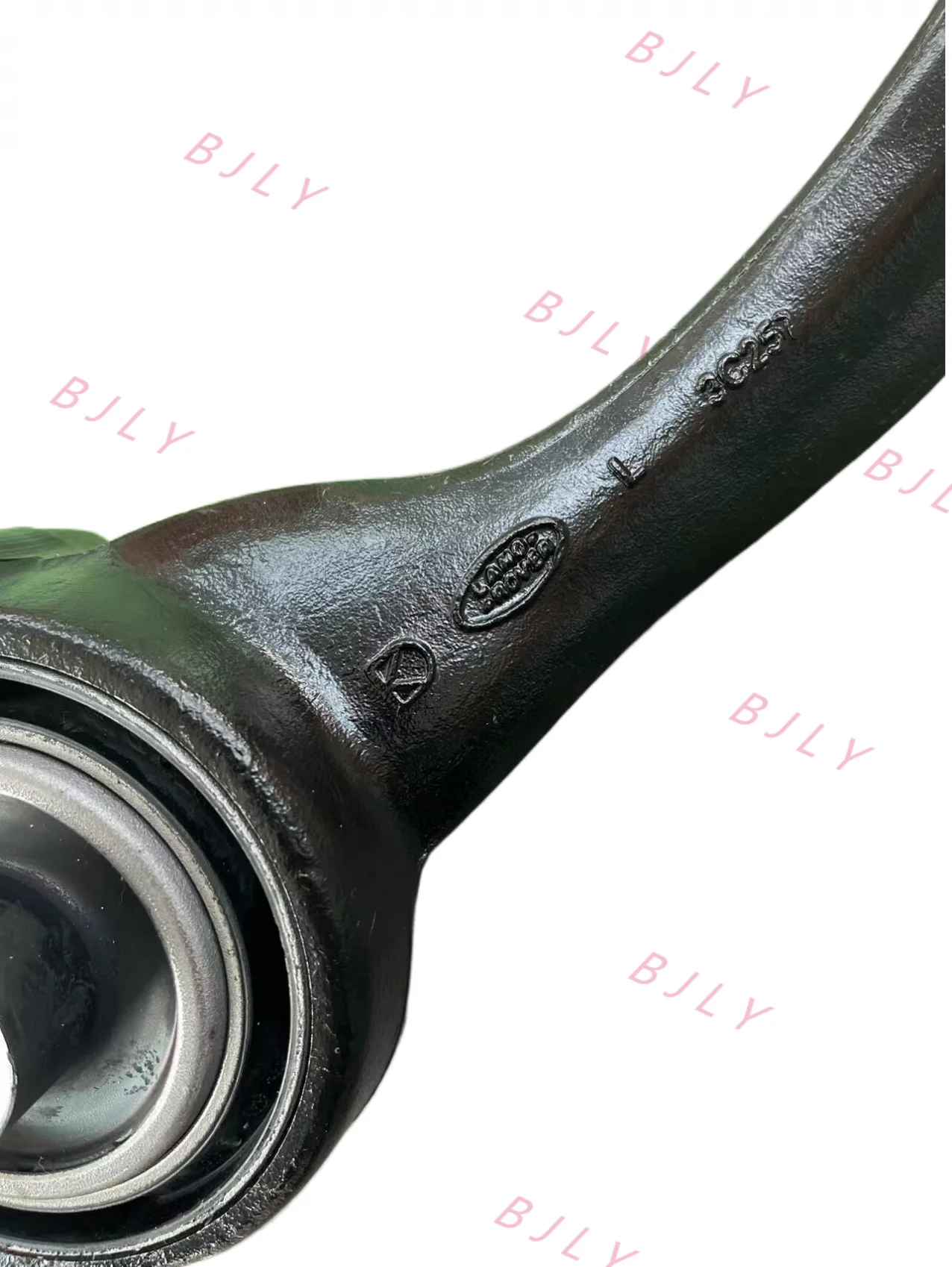 Applicable to Range Rover Discovery 5 front lower control arm lower arm lower cantilever LR113306 LR113307 LR148059 LR148060