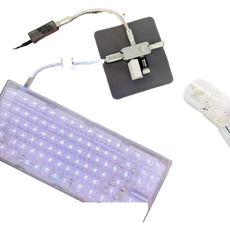 

Winshop can be separated from one to four 8k e-sports magnetic axis mechanical keyboard data cable