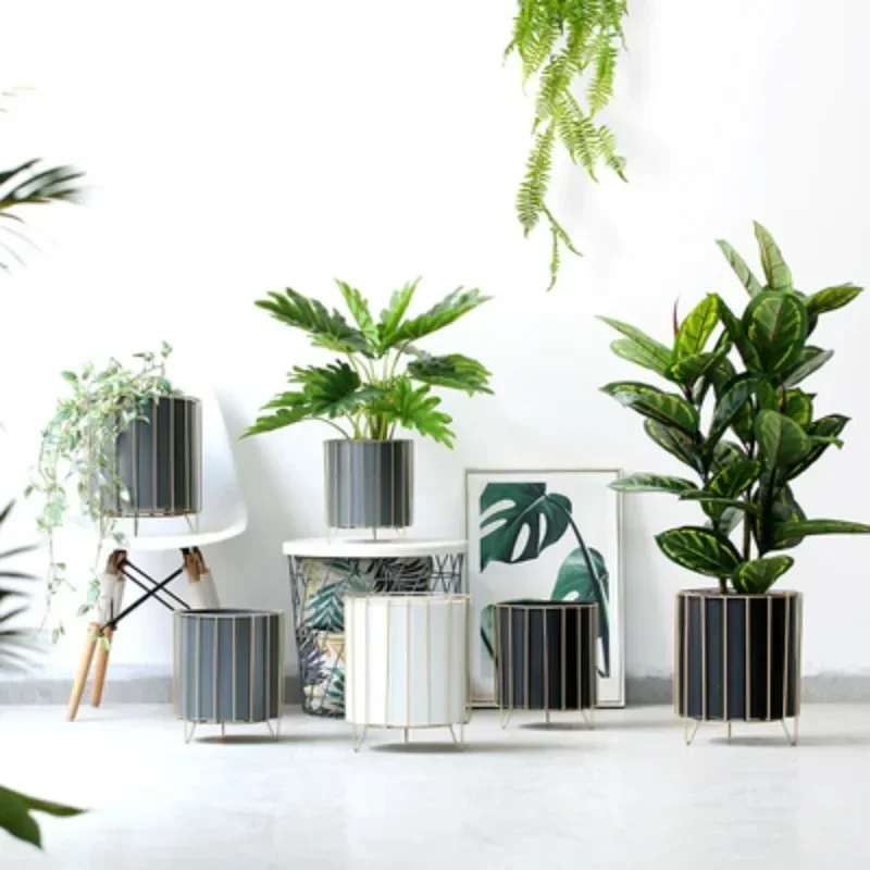 

Flower pot Modern metal flower pot Living room decorative flower pot